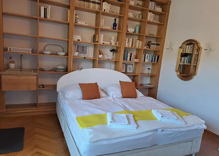 Mariann Lägenhet Csopak